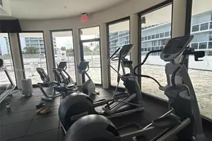 20515 E Country Club Dr, Aventura, FL 33180 - Photo 15