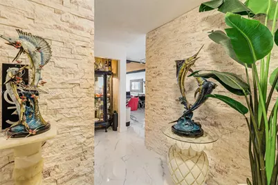 1820 S Treasure Dr #203D, North Bay Village, FL 33141 - Photo 5