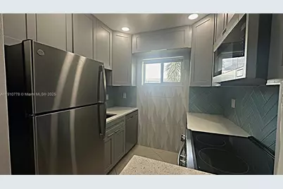 2170 NE 51st Ct #A30, Fort Lauderdale, FL 33308 - Photo 7