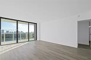 3675 N Country Club Dr, Aventura, FL 33180 - Photo 39