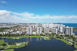 3675 N Country Club Dr, Aventura, FL 33180 - Photo 7