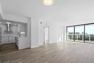 3675 N Country Club Dr, Aventura, FL 33180 - Photo 17