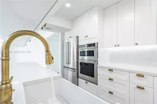 3675 N Country Club Dr, Aventura, FL 33180 - Photo 5