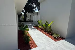 1670 SW 11th Terrace, Miami, FL 33135 - Photo 15
