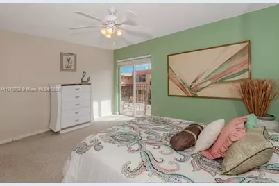 1890 W 56th St #1423, Hialeah, FL 33012 - Photo 7