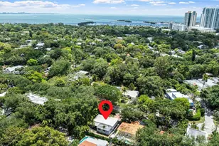 2431 Overbrook St, Coconut Grove, FL 33133 - Photo 23