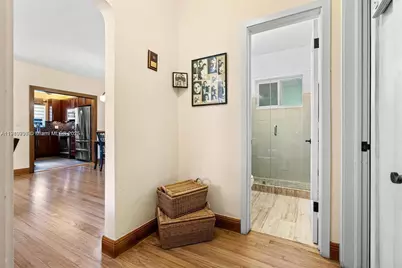 2431 Overbrook St, Coconut Grove, FL 33133 - Photo 17