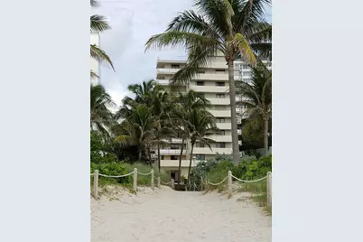 1623 Collins Ave #614, Miami Beach, FL 33139 - Photo 21