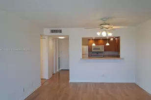500 Executive Center Dr, West Palm Beach, FL 33401 - Photo 11