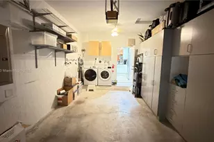 3887 Tree Top Dr, Weston, FL 33332 - Photo 9