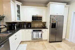 3887 Tree Top Dr, Weston, FL 33332 - Photo 11