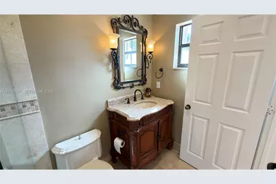 3887 Tree Top Dr #3887, Weston, FL 33332 - Photo 37