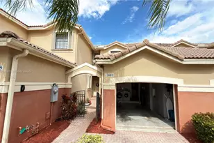 3887 Tree Top Dr, Weston, FL 33332 - Photo 3