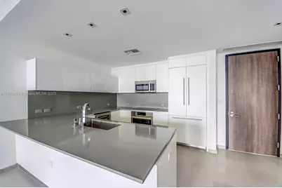 88 SW 7th St #1503, Miami, FL 33130 - Photo 9