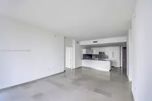 88 SW 7th St, Miami, FL 33130 - Photo 13