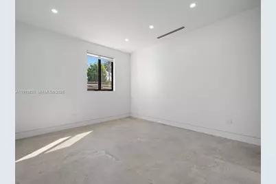 270 N Shore Dr, Miami Beach, FL 33141 - Photo 27