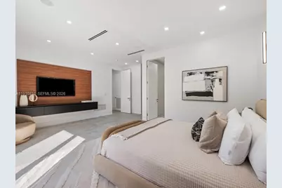 270 N Shore Dr, Miami Beach, FL 33141 - Photo 17