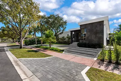 270 N Shore Dr, Miami Beach, FL 33141 - Photo 5