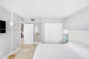 1800 Sunset Harbour Dr, Miami Beach, FL 33139 - Photo 17