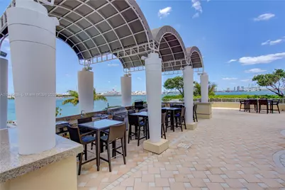 808 E Brickell Key Dr #2104, Miami, FL 33131 - Photo 21