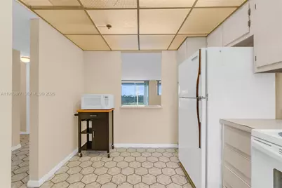 3100 W Rolling Hills Cir #707, Davie, FL 33328 - Photo 17