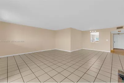 3100 W Rolling Hills Cir #707, Davie, FL 33328 - Photo 11