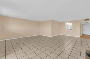 3100 W Rolling Hills Cir, Davie, FL 33328 - Photo 11