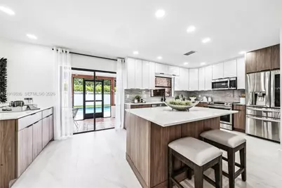 4029 NW 72nd Ave, Coral Springs, FL 33065 - Photo 15