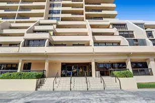 2555 Collins Ave, Miami Beach, FL 33140 - Photo 55