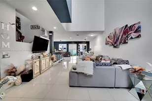 140 S E 7th Way, Pompano Beach, FL 33060 - Photo 5