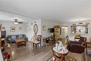 1000 Colony Point Cir, Pembroke Pines, FL 33026 - Photo 41