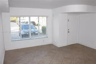 180 Riviera Cir, Weston, FL 33326 - Photo 13