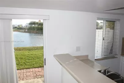 180 Riviera Cir #30-5, Weston, FL 33326 - Photo 17