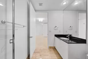 16001 Collins Ave, Sunny Isles Beach, FL 33160 - Photo 51