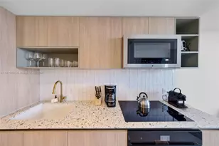 159 NE 6th St, Miami, FL 33132 - Photo 7