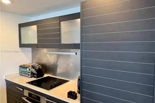 200 Biscayne Blvd Way, Miami, FL 33131 - Photo 11