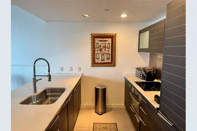 200 Biscayne Boulevard Way #4109, Miami, FL 33131 - Photo 9