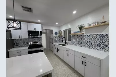 219 S Bay Harbor Dr. #A, Key Largo, FL 33037 - Photo 3