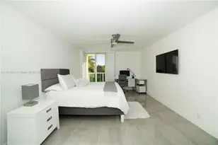 100 Bayview Dr, Sunny Isles Beach, FL 33160 - Photo 39