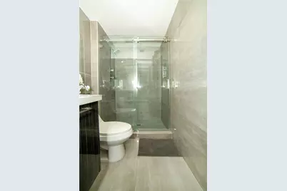100 Bayview Dr #325, Sunny Isles Beach, FL 33160 - Photo 37