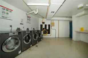 100 Bayview Dr, Sunny Isles Beach, FL 33160 - Photo 71