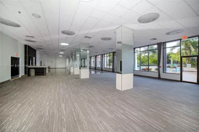 100 Bayview Dr #325, Sunny Isles Beach, FL 33160 - Photo 93