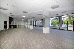 100 Bayview Dr, Sunny Isles Beach, FL 33160 - Photo 93