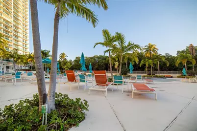 100 Bayview Dr #325, Sunny Isles Beach, FL 33160 - Photo 75