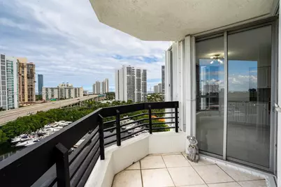 3500 Mystic Pointe Dr #1205, Aventura, FL 33180 - Photo 31
