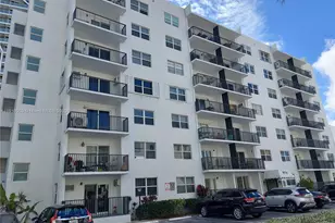 3000 Riomar St, Fort Lauderdale, FL 33304 - Photo 1