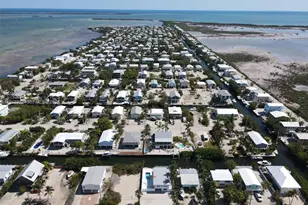 27346 Martinique Ln, Lower Sugarloaf Key, FL 33042 - Photo 9