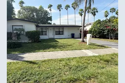 640 SW 11th Ave #640, Hallandale Beach, FL 33009 - Photo 1