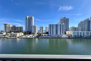 800 Parkview Dr, Hallandale Beach, FL 33009 - Photo 13