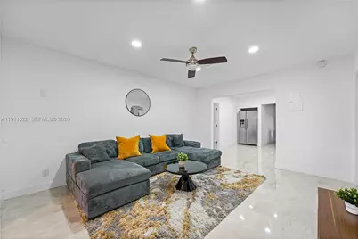 2827 Adams St, Hollywood, FL 33020 - Photo 3